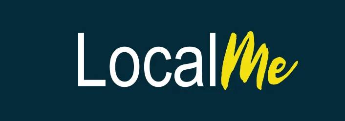 Логотип LocalMe: слово Local и рукописное Me жёлтым